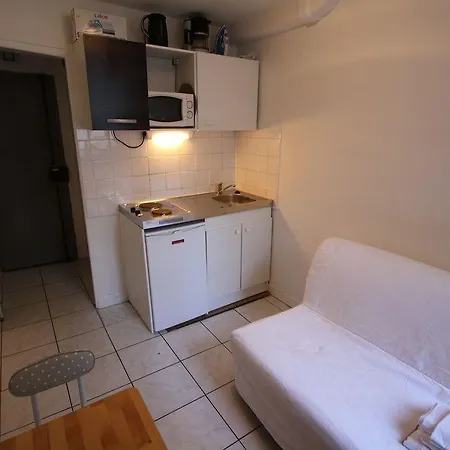 Studio Saint Charles Apartment *