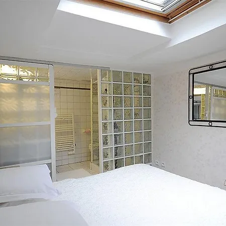 Studio Saint Charles Apartment