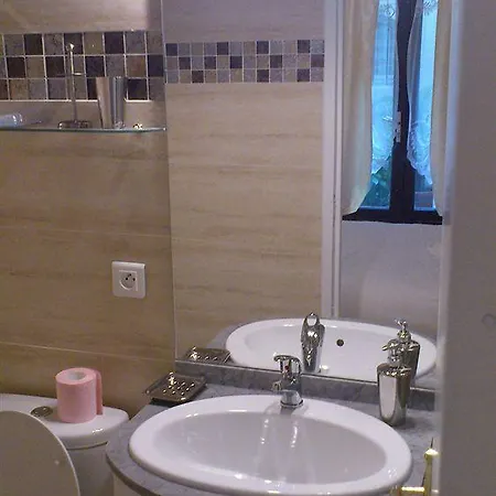 Studio Saint Charles Apartment