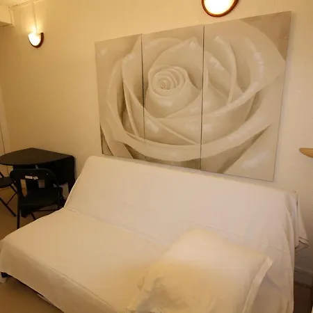 Studio Saint Charles * París